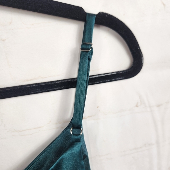 Revelry Skye Satin Bridesmaid Cowl Neck Maxi Dress Classic Emerald - 714 Size 2 - Picture 6 of 13